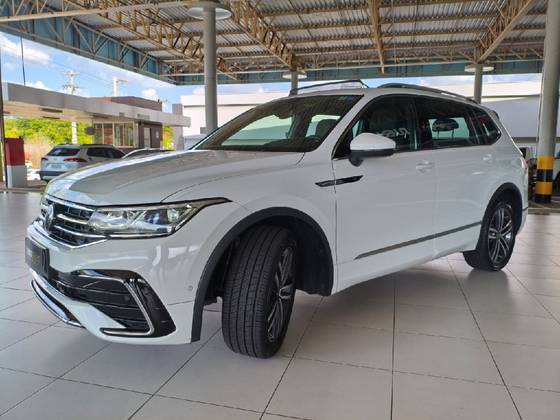 VOLKSWAGEN TIGUAN 2.0 300 TSI GASOLINA ALLSPACE R-LINE AUTOMÁTICO